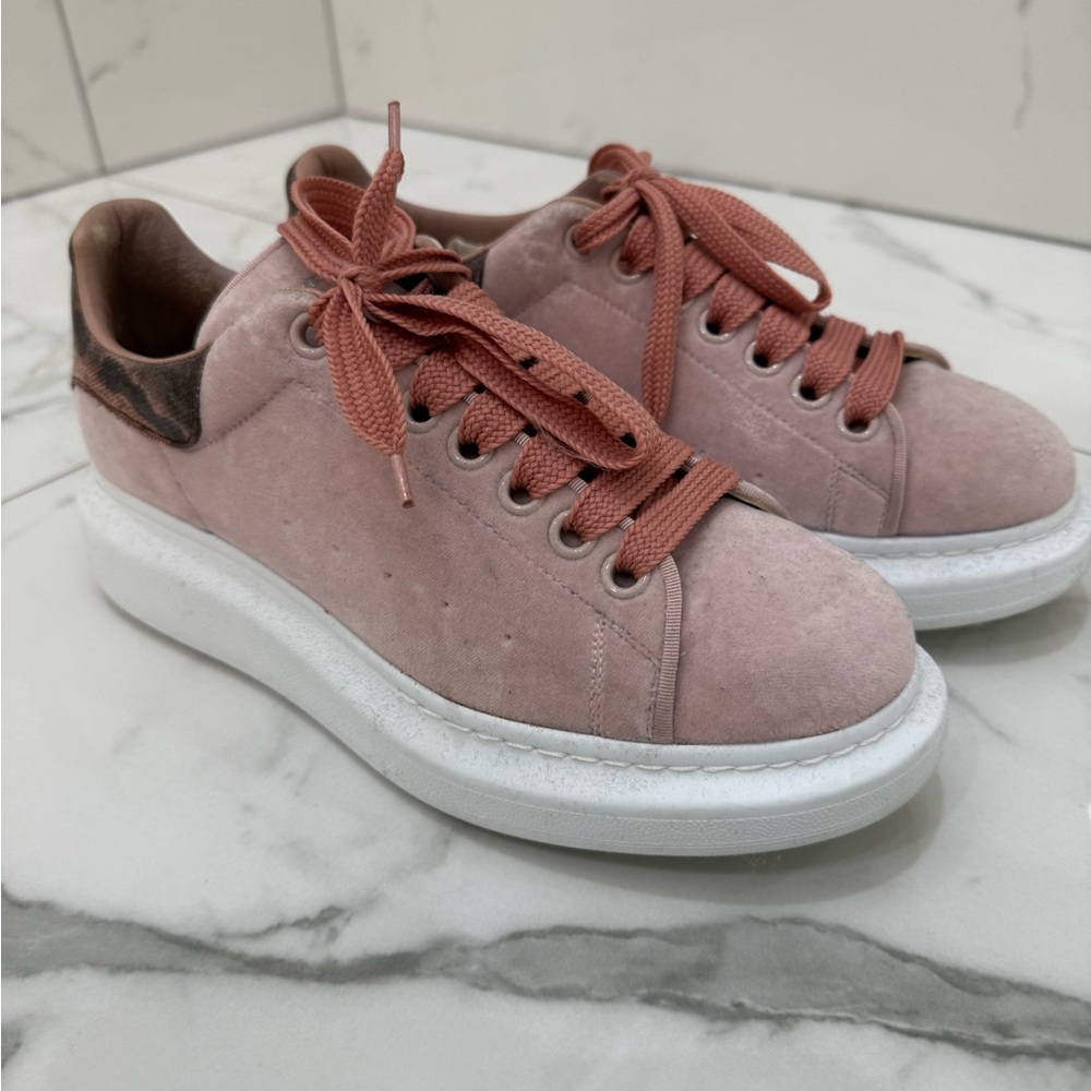 Alexander McQueen Women’s Pink Velvet Sneaker size 9